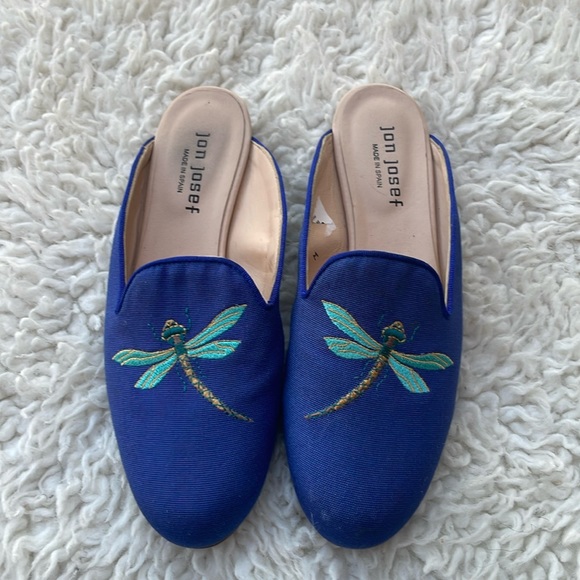 Dragonfly Pique Jon Josef Flat Slip-on Slide
Brand: Jon Josef. Used very good. - Picture 2 of 7